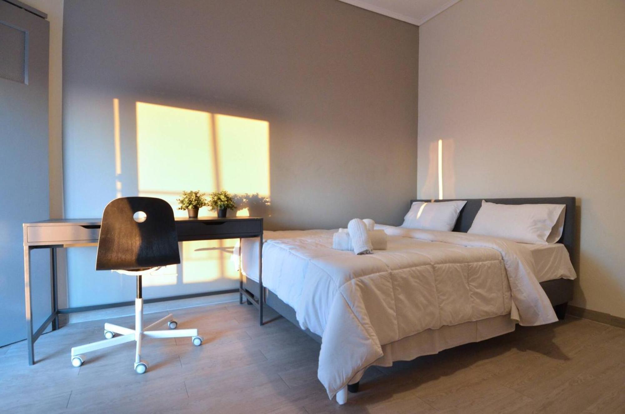 Ferienwohnung A Minimal Retire At Kypseli With An Amazing View Athen Exterior foto